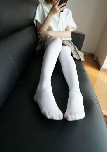 李彩谭a版_720影视在线观看