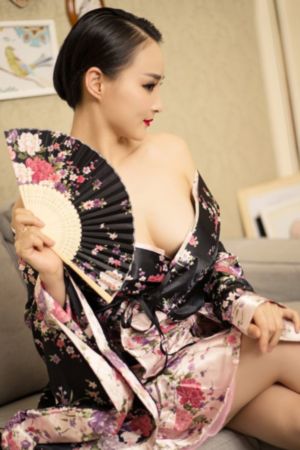 电影《美人》在线观看_BD英语视频大全