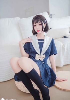 一边摸一边亲_DVD完整版观看