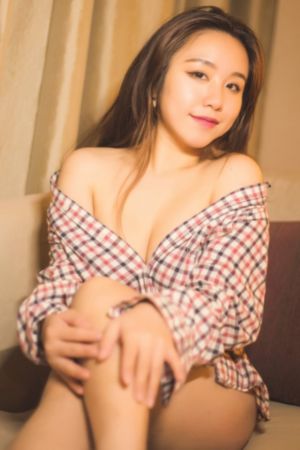 一龙二凤岳女共夫阿兰_1080P电视剧在线观看