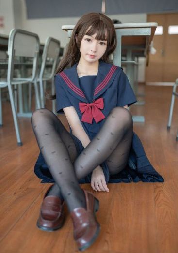 《漂亮的女邻居》电影完整版_DVD免费观看电视剧