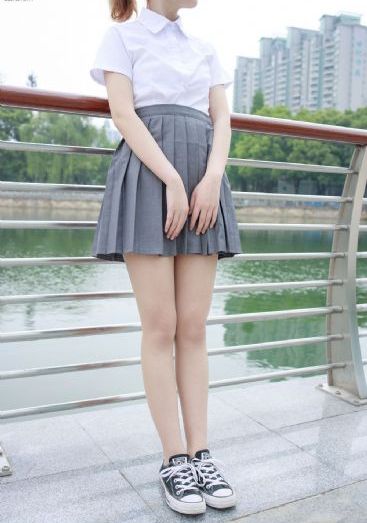 错位人生李小凡短剧_1080P免费高清观看