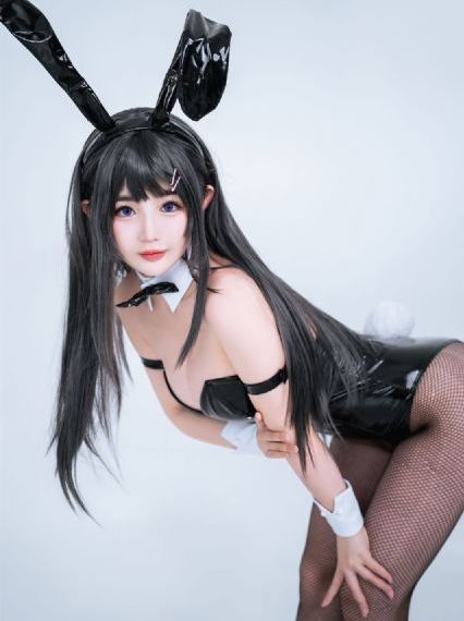 《安达与岛村》_免费高清在线观看
